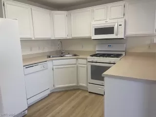 Photo #4: 2544332 Listing 