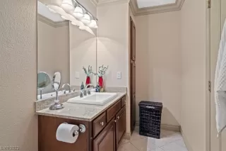 Photo #5: 2544345 Listing