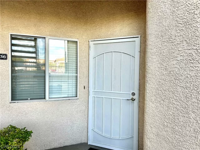 MLS: 2544346 Condo For Sale