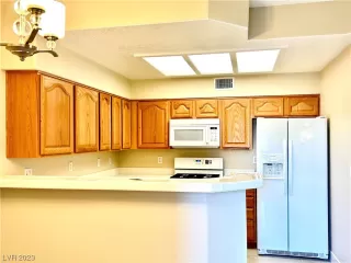 Photo #1: 2544346 Listing 