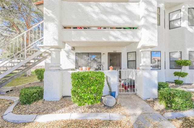 MLS: 2544365 Condo For Sale
