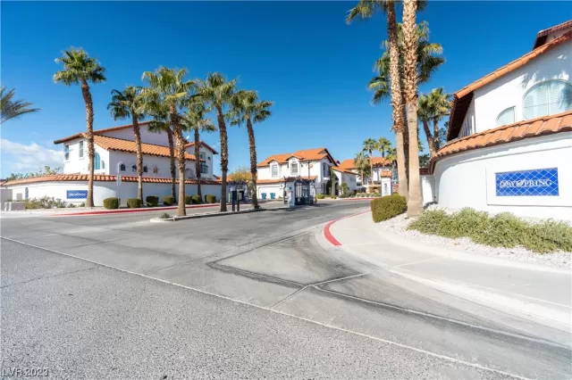 MLS: 2544380 Condo For Sale