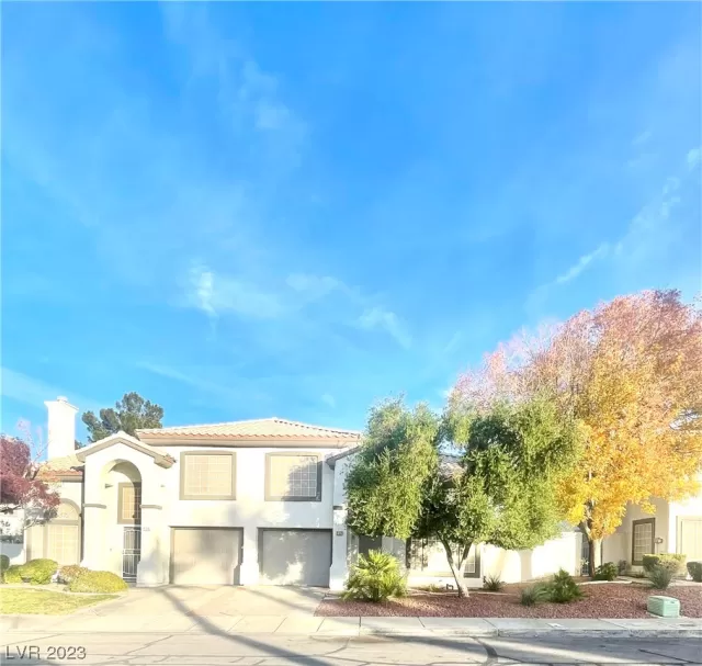 MLS: 2544408 Condo For Sale