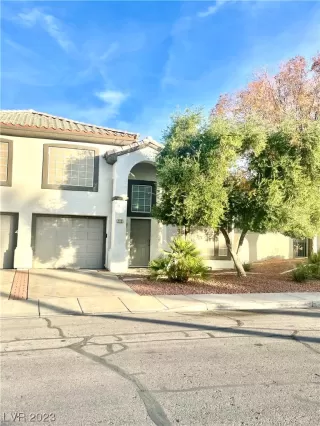 Photo #1: 2544408 Listing 