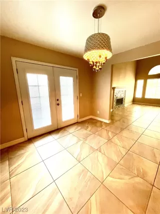 Photo #5: 2544408 Listing 