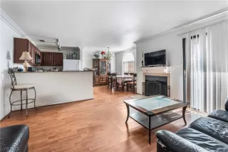 Photo #2: 2544413 Listing 