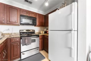 Photo #6: 2544413 Listing 