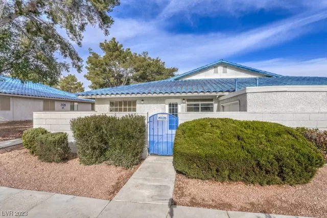 MLS: 2544458 Condo For Sale