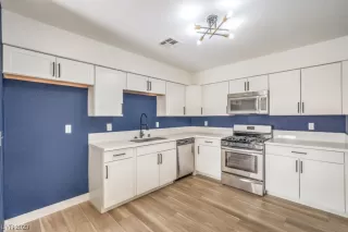 Photo #1: 2544458 Listing