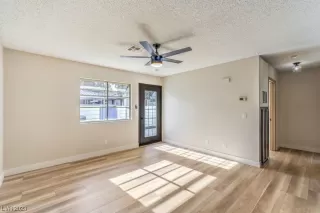 Photo #2: 2544458 Listing