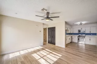 Photo #3: 2544458 Listing