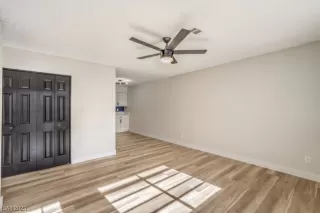 Photo #4: 2544458 Listing