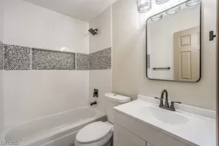 Photo #5: 2544458 Listing