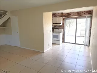 Photo #4: 2544491 Listing 