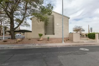 Photo #3: 2544493 Listing