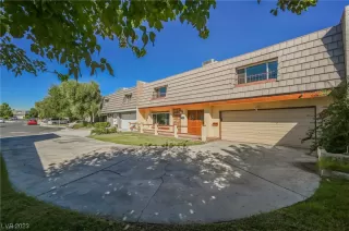 Photo #2: 2544515 Listing