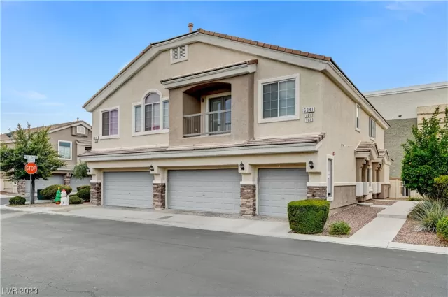 MLS: 2544517 Condo For Sale