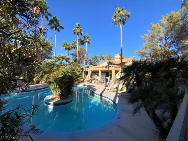 MLS: 2544522 Condo For Sale