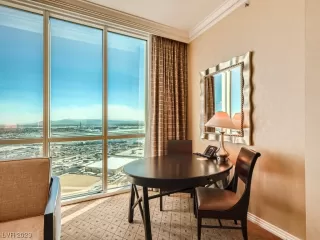 Photo #6: 2544678 Listing