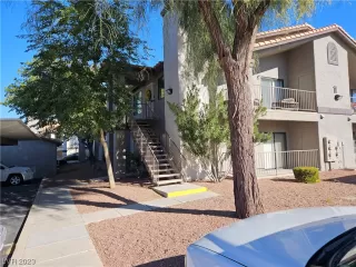 Photo #2: 2544736 Listing