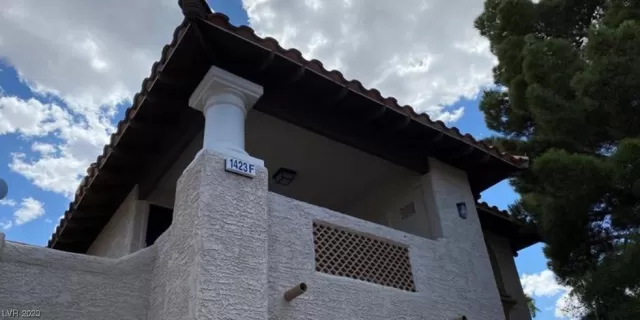 MLS: 2544790 Condo For Sale