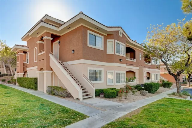 MLS: 2544805 Condo For Sale