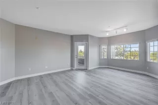 Photo #3: 2544805 Listing 