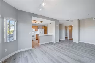 Photo #5: 2544805 Listing 