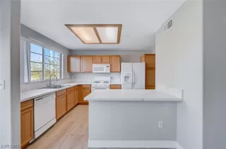 Photo #6: 2544805 Listing 