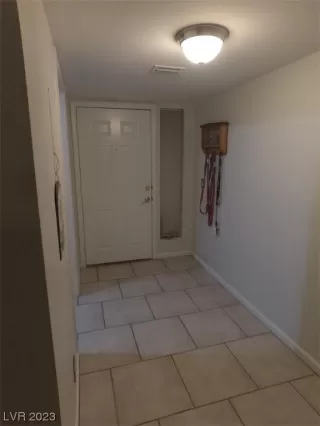 Photo #3: 2544853 Listing 