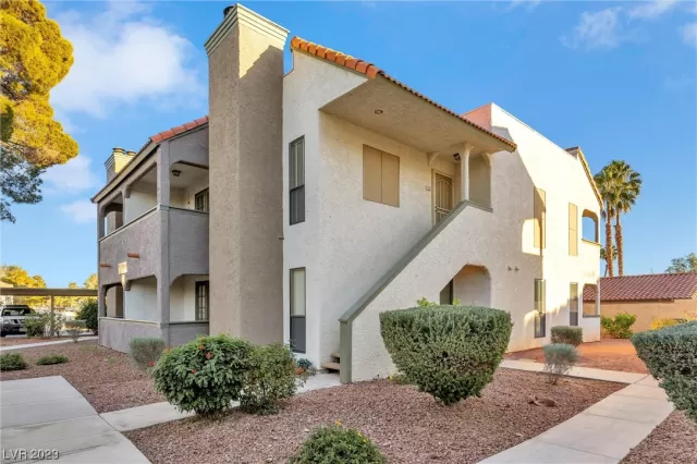 MLS: 2544858 Condo For Sale