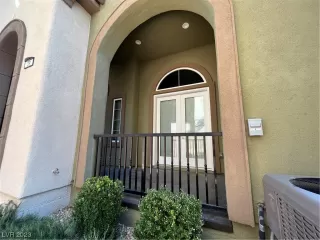 Photo #4: 2544893 Listing 