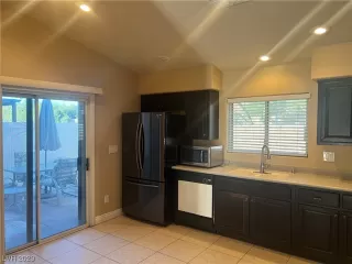 Photo #1: 2544894 Listing 