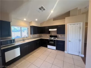 Photo #2: 2544894 Listing 