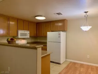 Photo #2: 2544904 Listing 