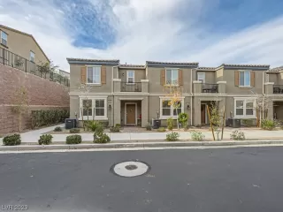 Photo #1: 2544928 Listing