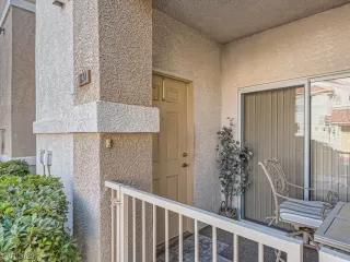 Photo #1: 2544938 Listing