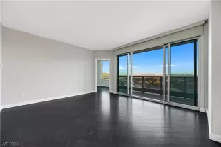 Photo #3: 2544984 Listing