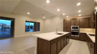 Photo #2: 2544985 Listing 