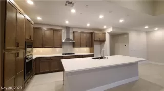 Photo #4: 2544985 Listing 