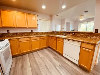 Photo #1: 2544992 Listing 