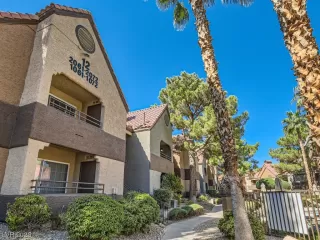 Photo #1: 2545032 Listing 