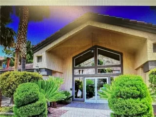 Photo #2: 2545066 Listing