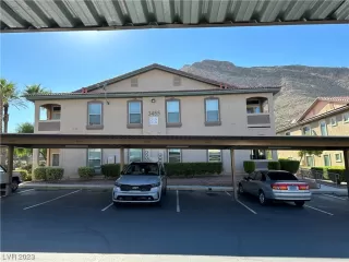 Photo #5: 2545066 Listing