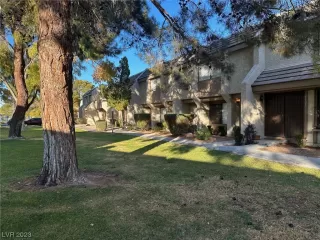 Photo #1: 2545073 Listing