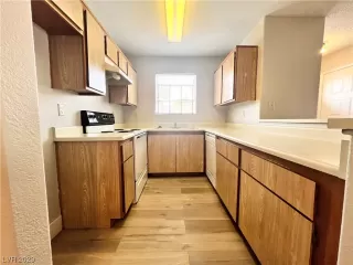 Photo #4: 2545129 Listing 