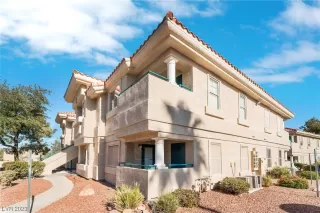 Photo #1: 2545180 Listing