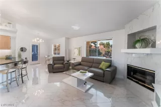 Photo #6: 2545180 Listing