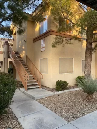 Photo #3: 2545188 Listing