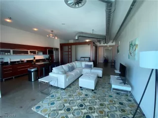 Photo #3: 2545205 Listing 